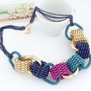 Multi color link necklace
